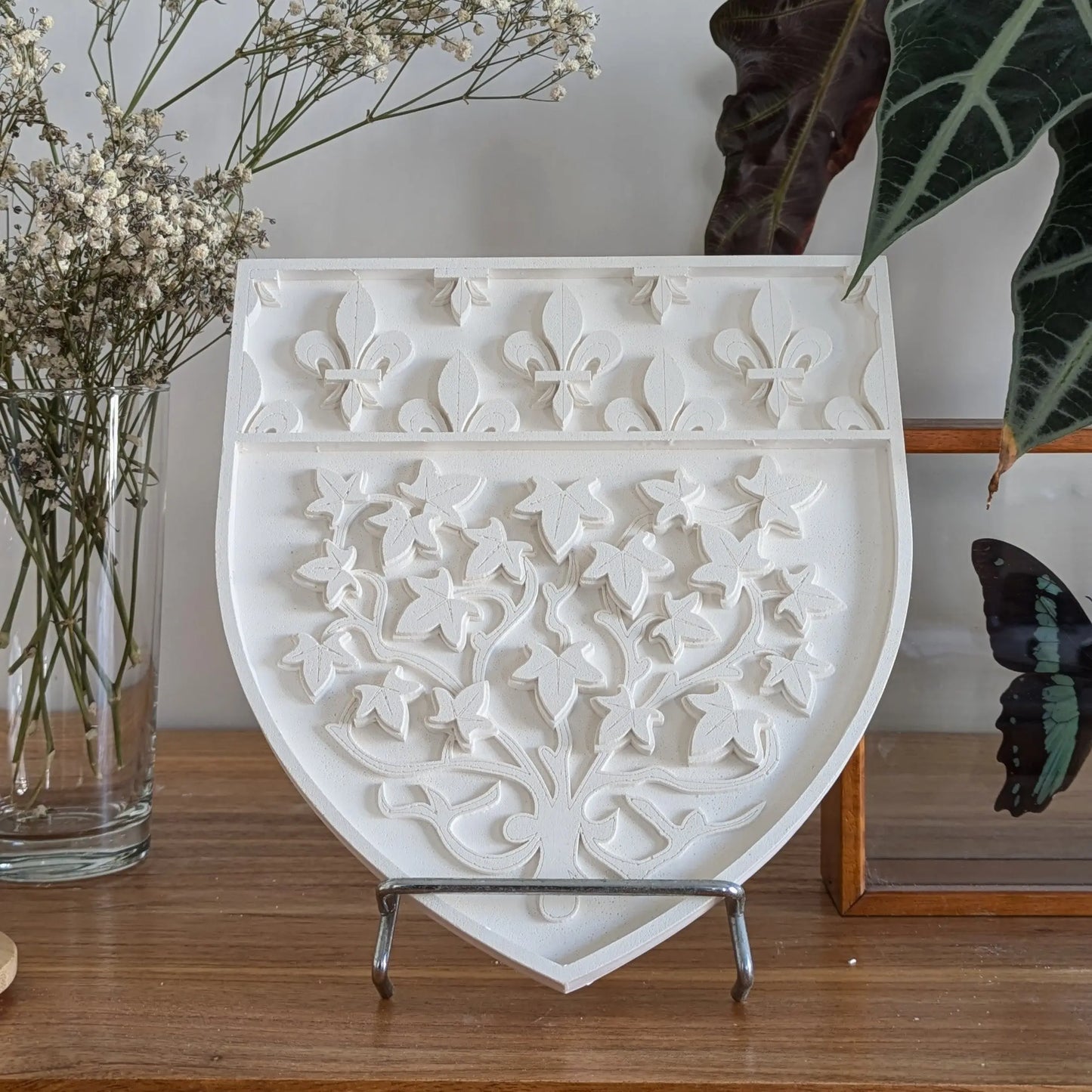 Sculpture du blason d'Amiens en bas relief