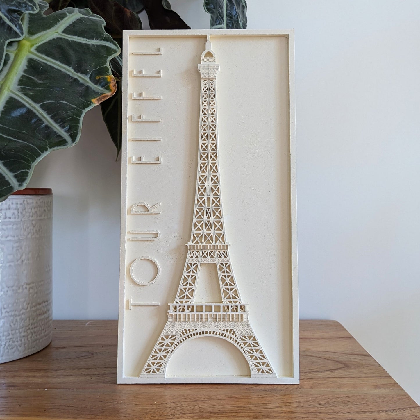 Tour Eiffel Relief_EOS