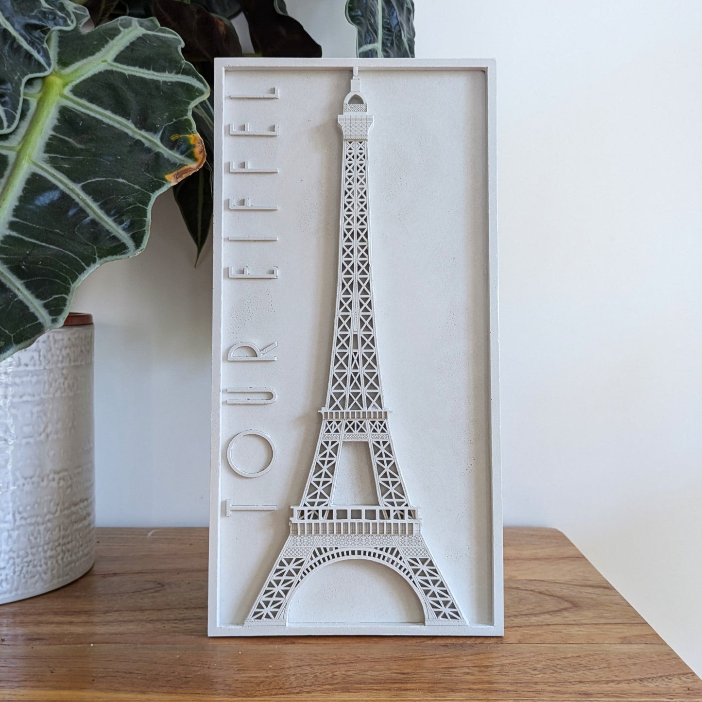 Tour Eiffel Relief_EOS